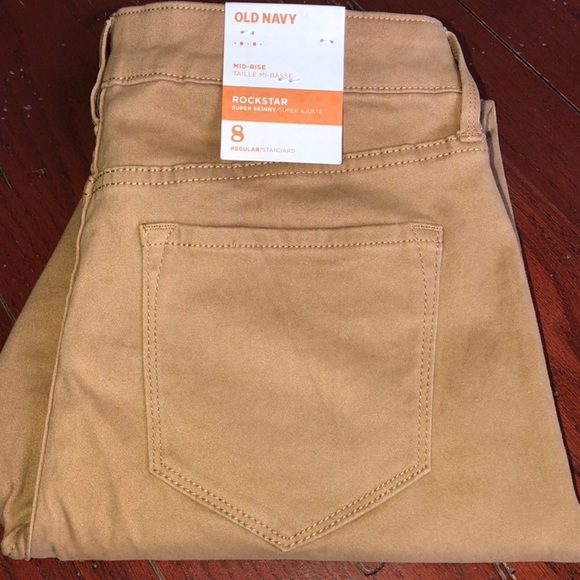 Denim - NWT Old Navy Super Skinny Rock Star pants sz 8